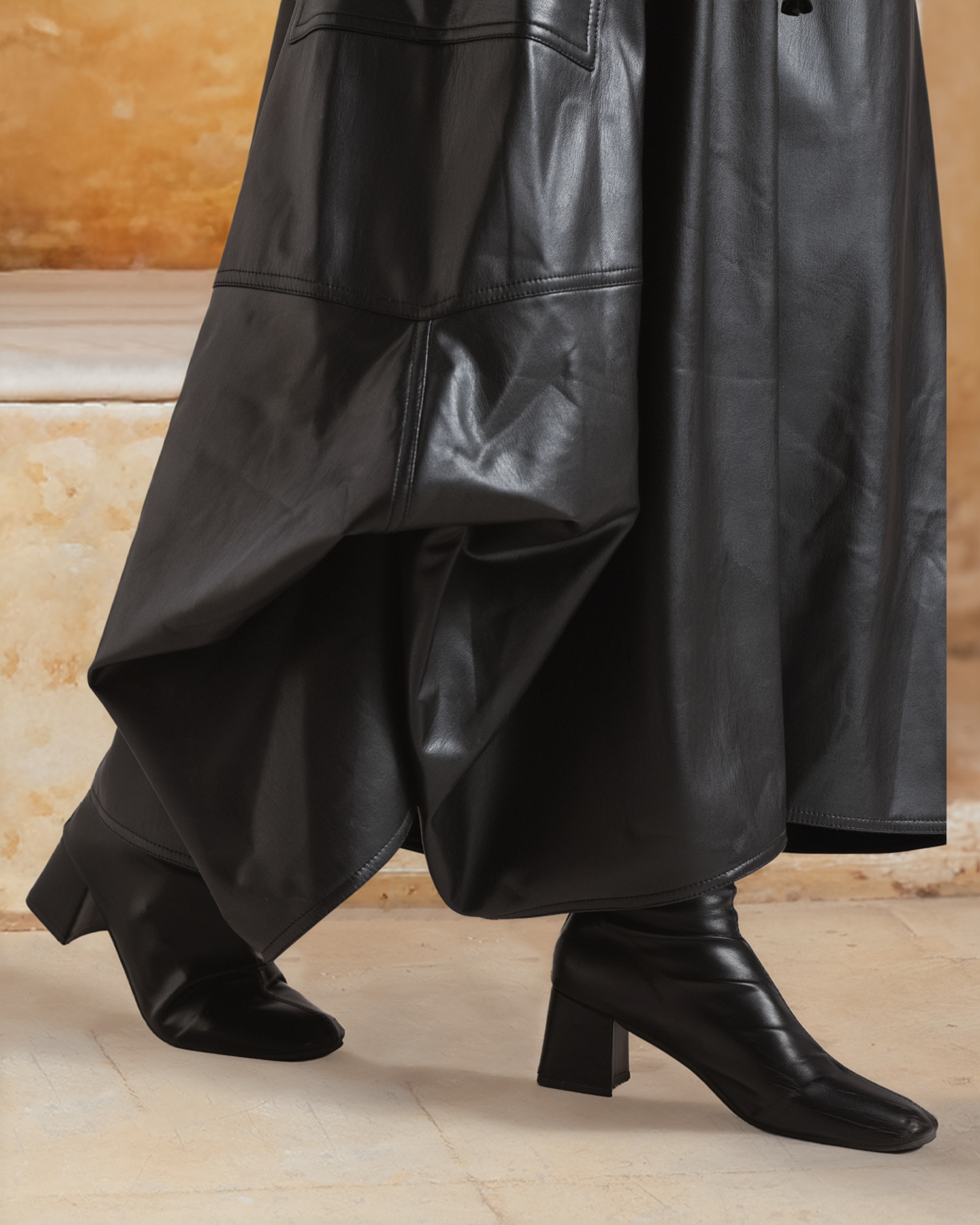 Noir Edge Skirt