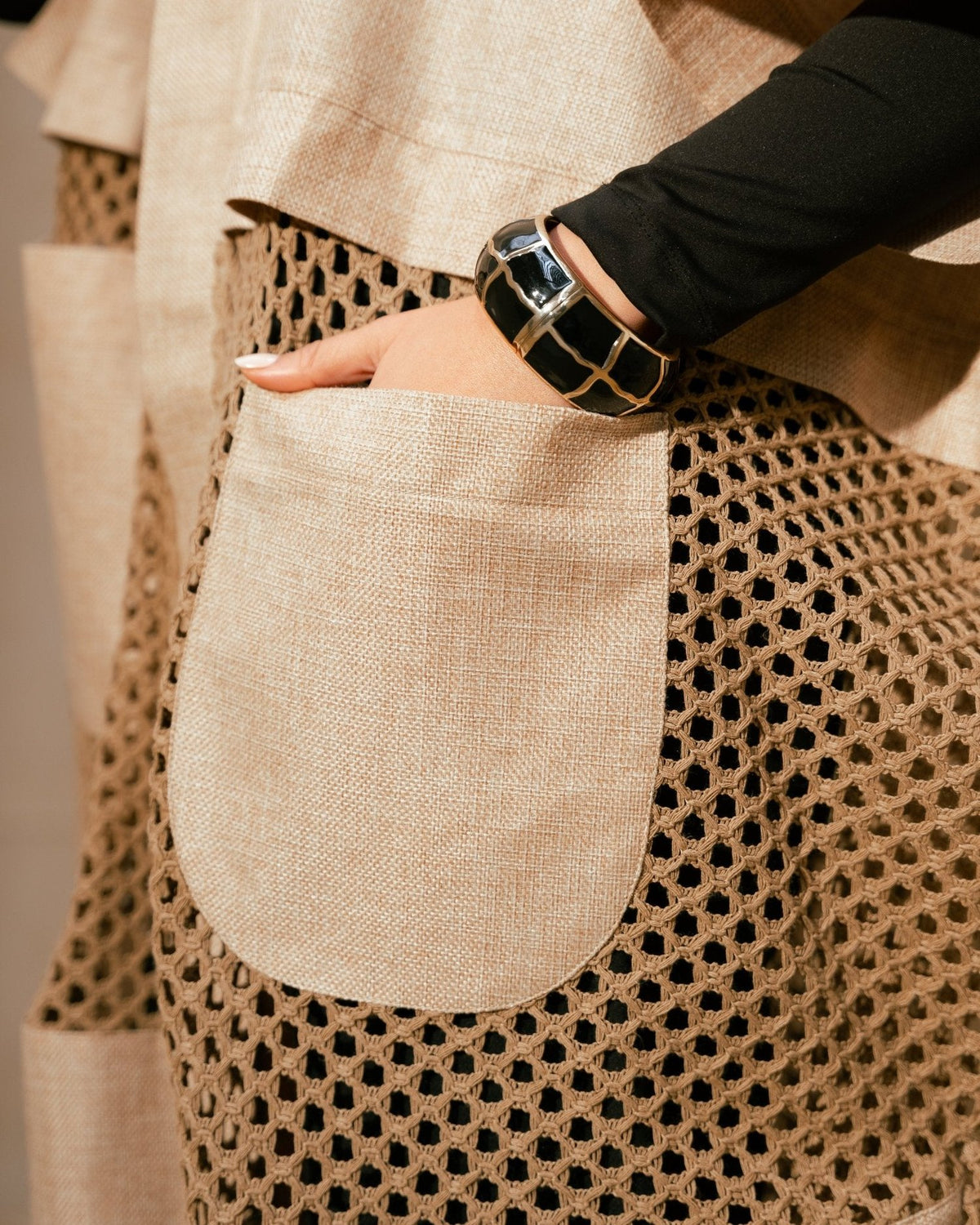 The Eclipse Cape — Sandstone Linen Edition